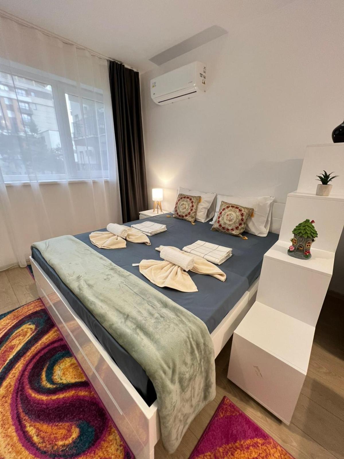 Santorini Modern And Cosy Near Unss And Nsa W Wifi *